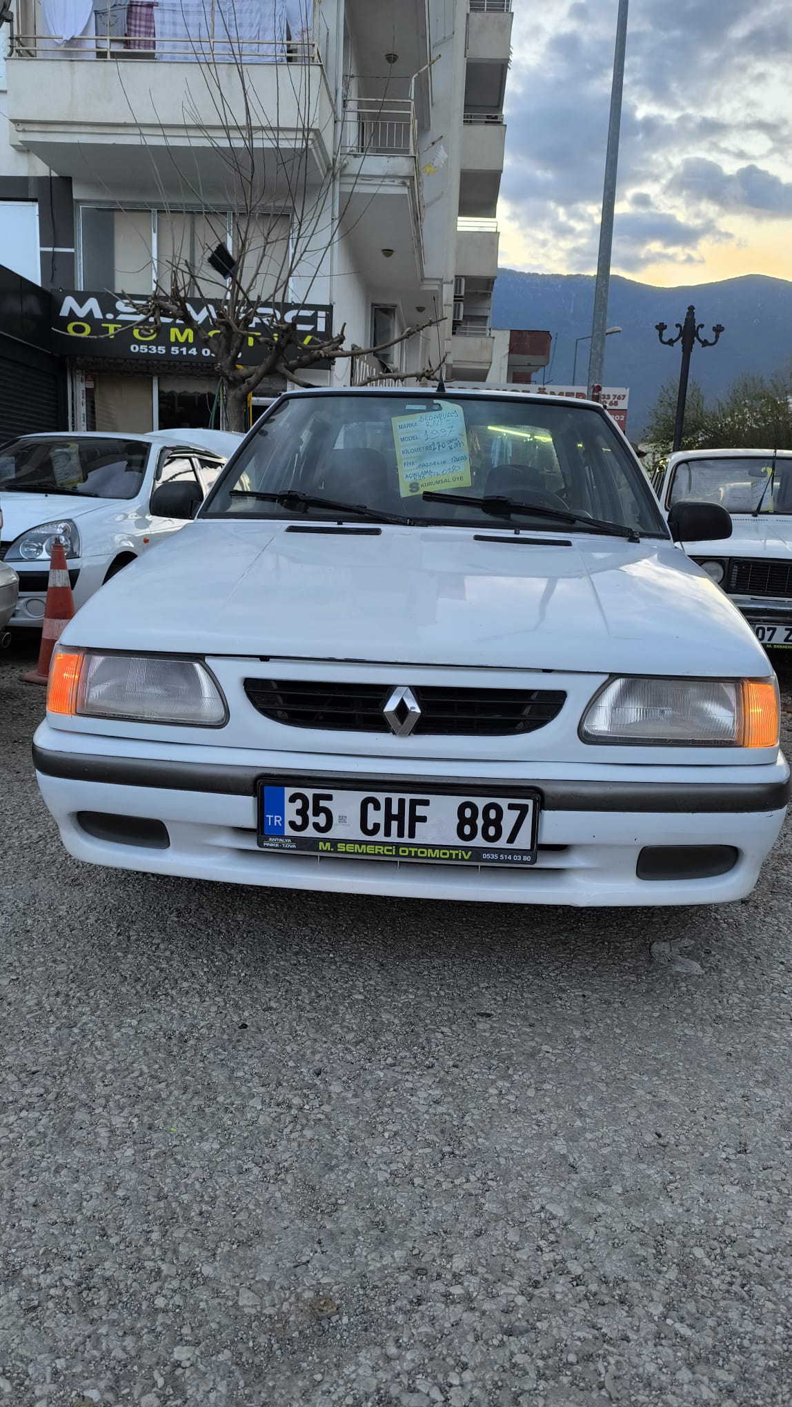 Renault 9 BRODVAY1.4 RNİ